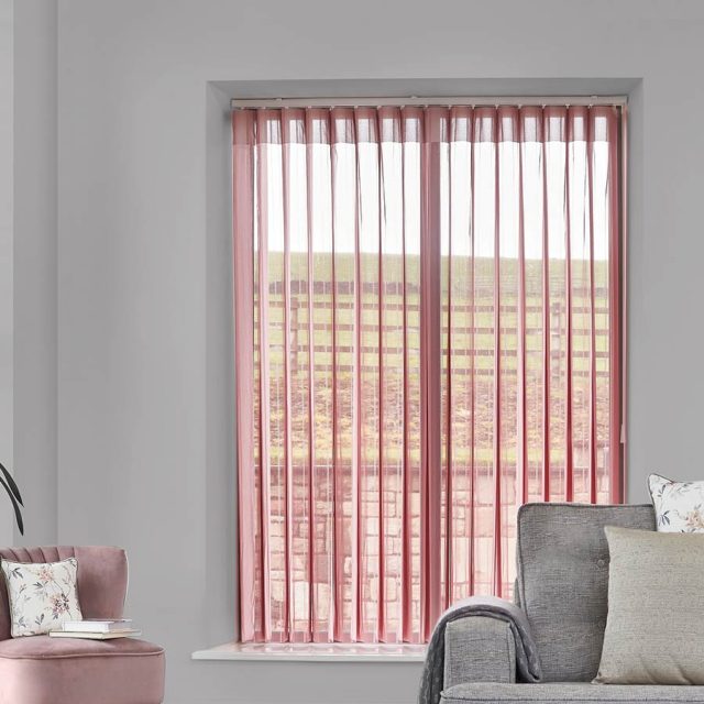 Stripe-Pink-Vertex-Blind